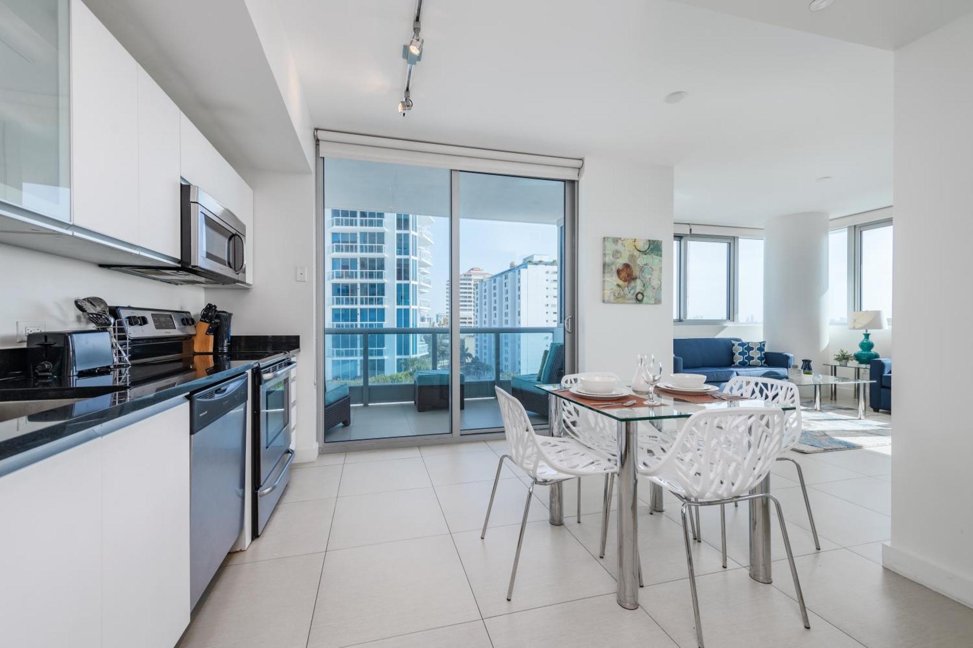 Global Luxury Suites At Monte Carlo Miami Beach Ruang foto